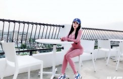 【众鑫娱乐】超養眼美背！火辣網拍老闆娘「小隻馬好身材」，讓人太著迷了！